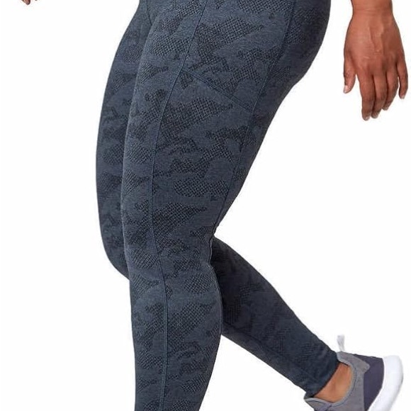 Mondetta Gray High-Rise Leggings with Camo Print - Picture 5 of 9